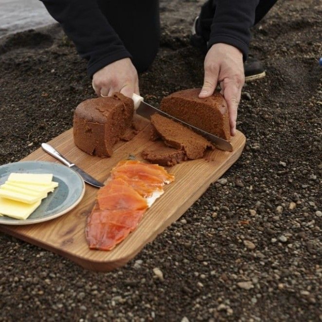 Laugarvatn Fontana Bread Baking