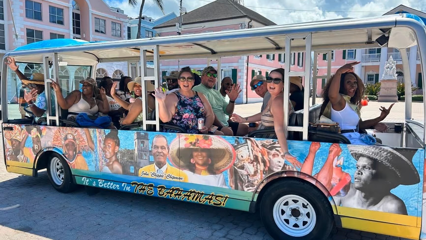Nassau: Bahamas Culture Tour with Electric Trolley and Water